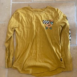 Cute yellow top in the brand DK
